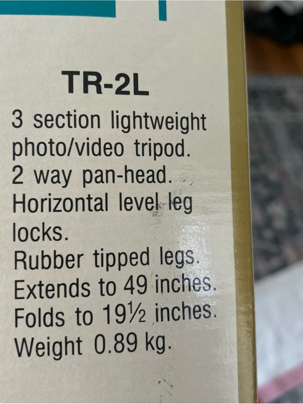 The Sak TR-2L Photo/Video Tripod — Gold and White